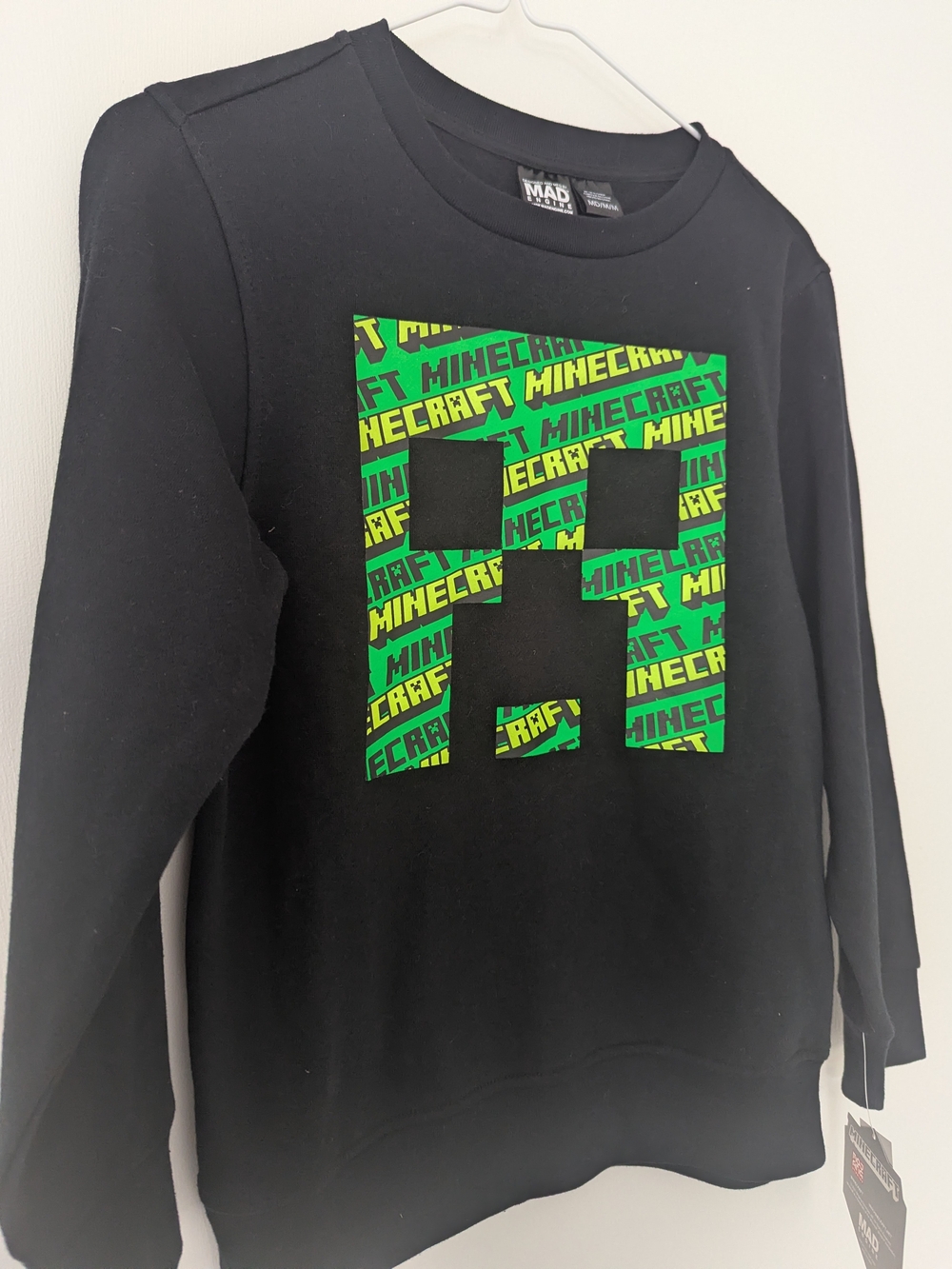 NWT Minecraft Creeper Face Sweatshirt Boys M 10-12 Black Green Mad Engine